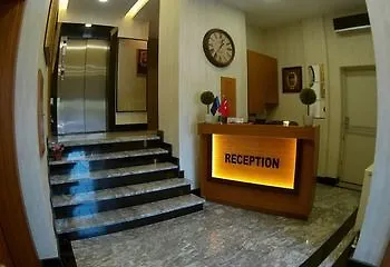 Hotel Blue *